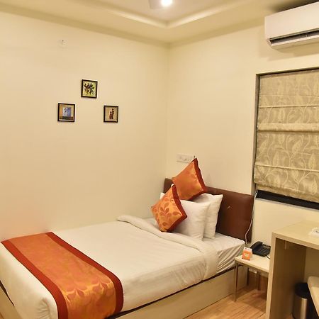 Rnb Select Vijay Palace Divisione di Divisione di Jaipur Esterno foto